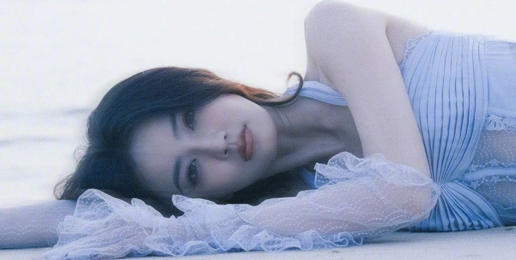 徐璐，淡蓝之美