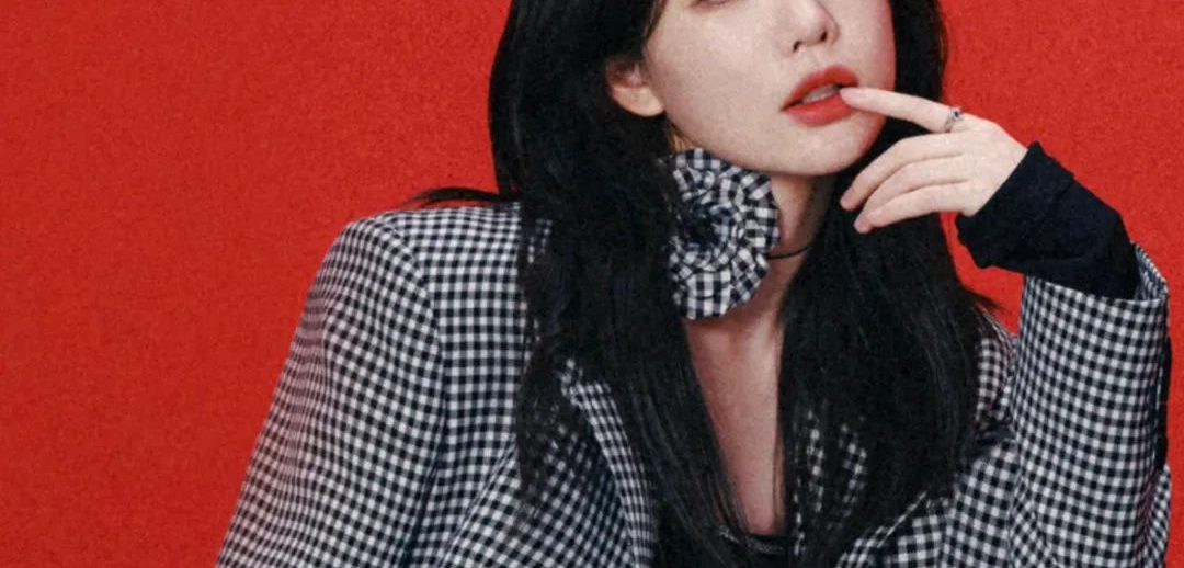 徐梦洁秀美腿壁纸组图