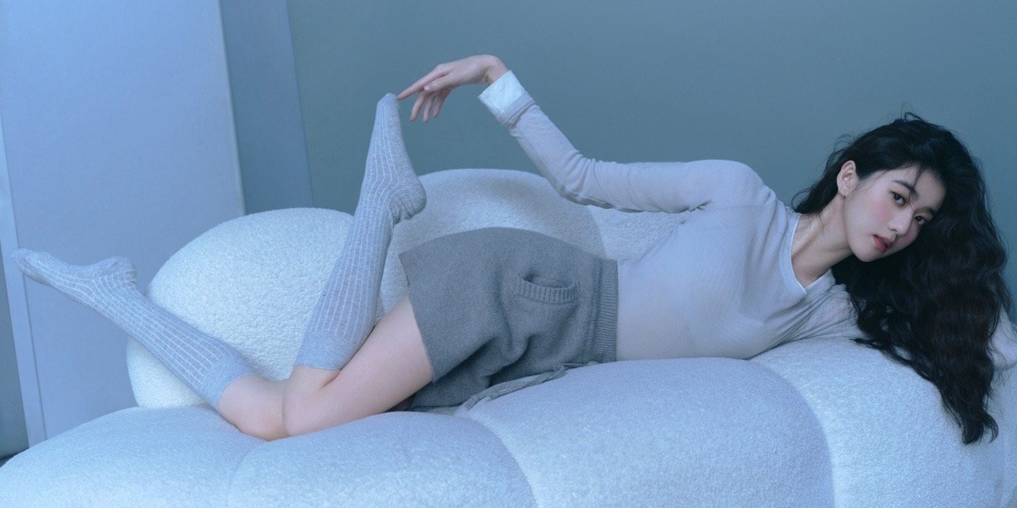 李凯馨，甜美温柔私服穿搭