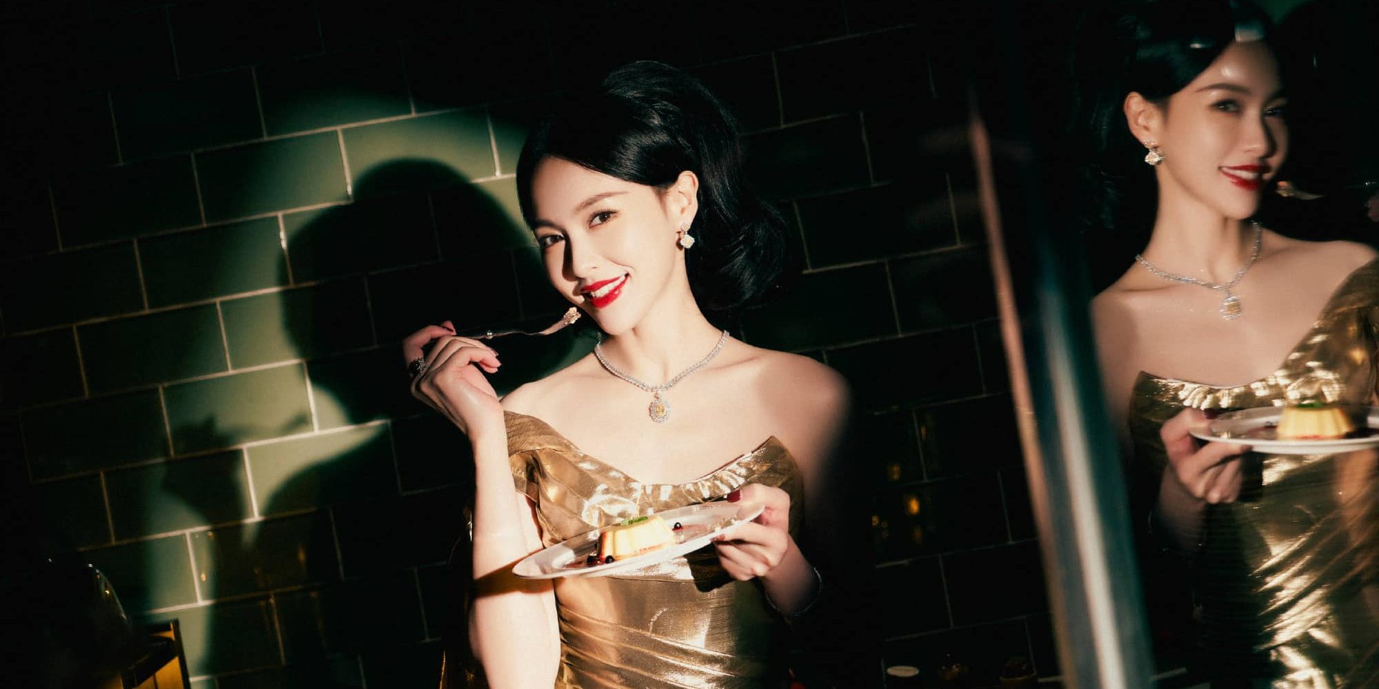 唐嫣的金色浪漫，摩登撞色，鎏光盈盈