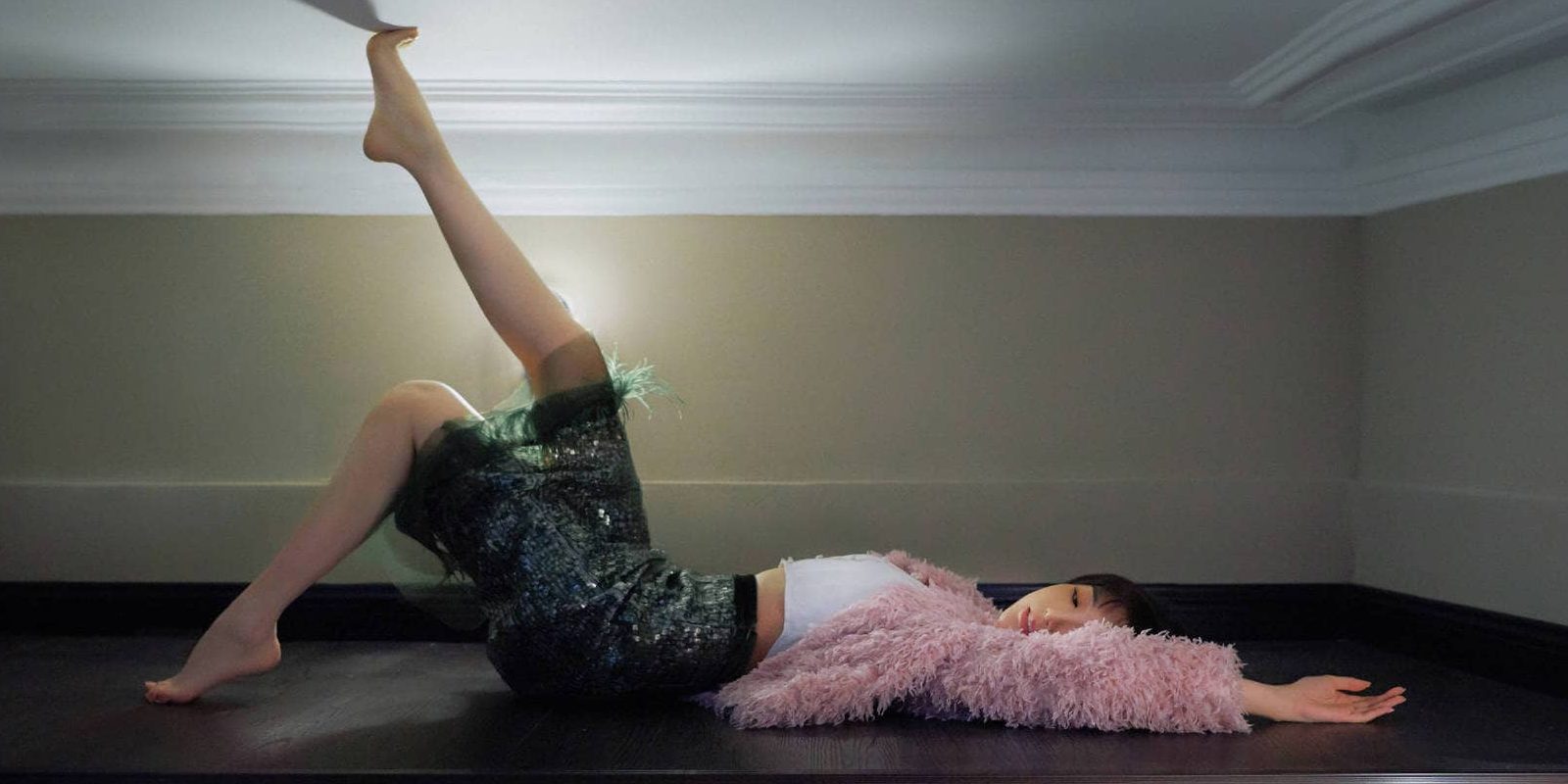 毛晓彤私服光脚丫图集28pics