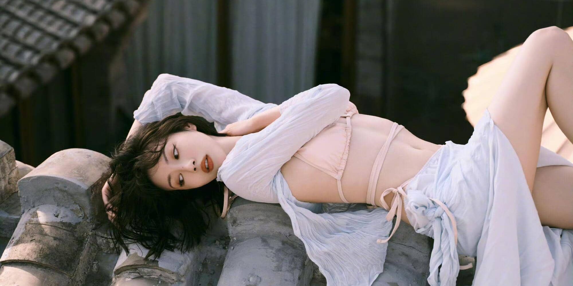 李溪芮，男人装