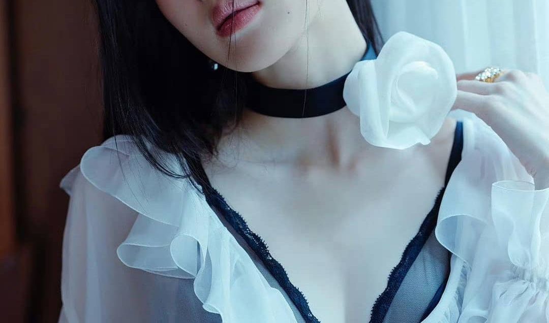 文佳煐米兰时装周穿搭大片