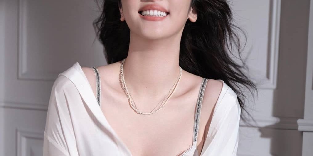 赵小棠维密内衣宣传照