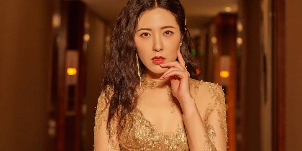 曾黎，蕾丝轻纱，复古明艳