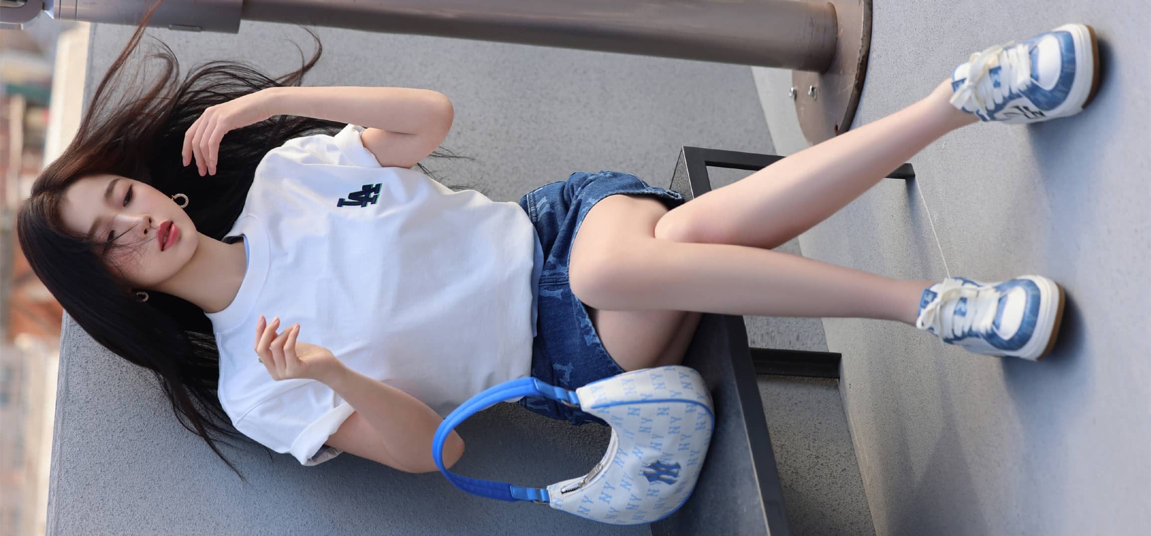 虞书欣，夏日休闲穿搭