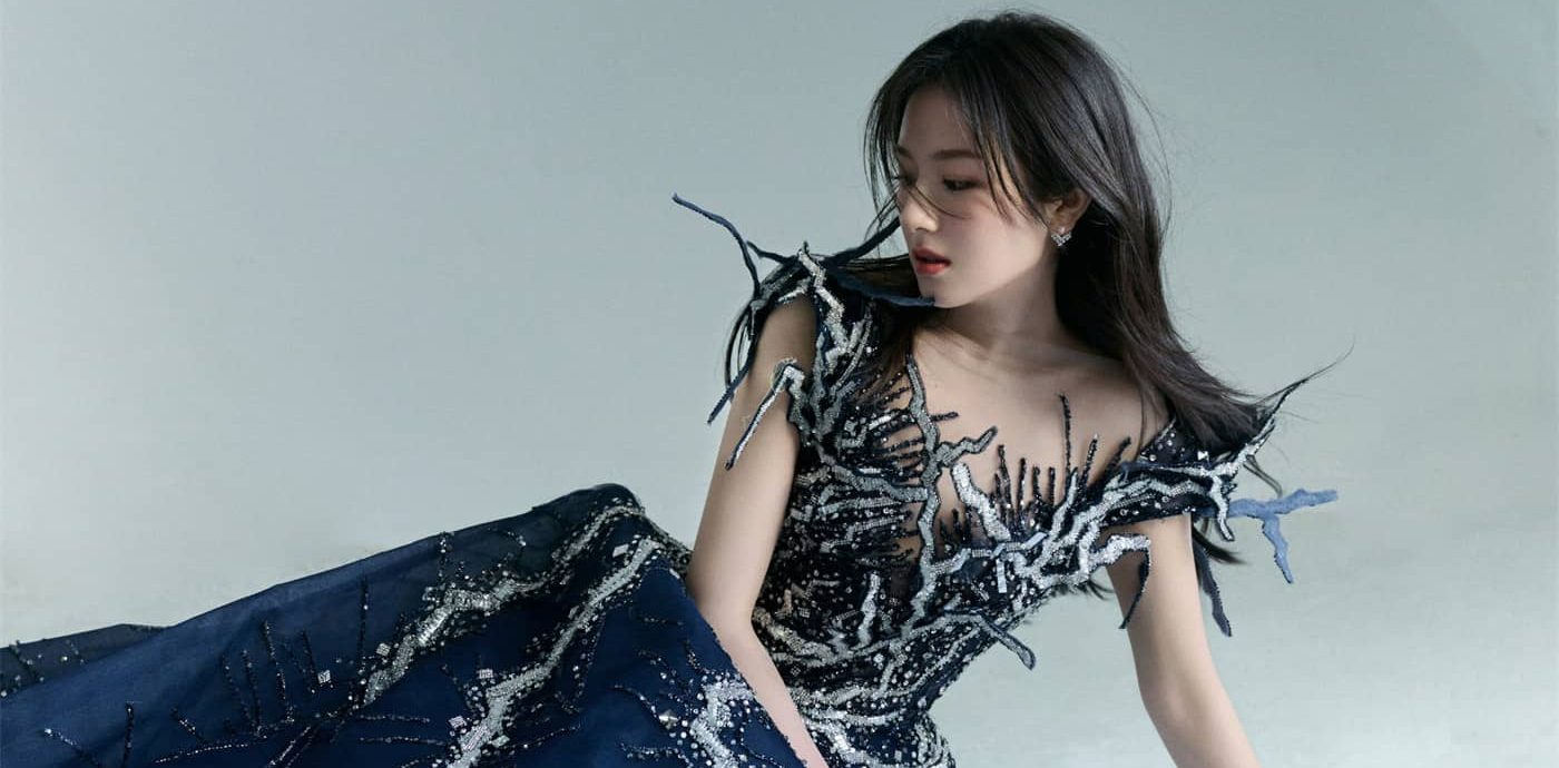 李兰迪星海冰蓝妆荆棘裙