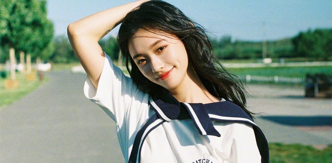 林允，校服少女的模样