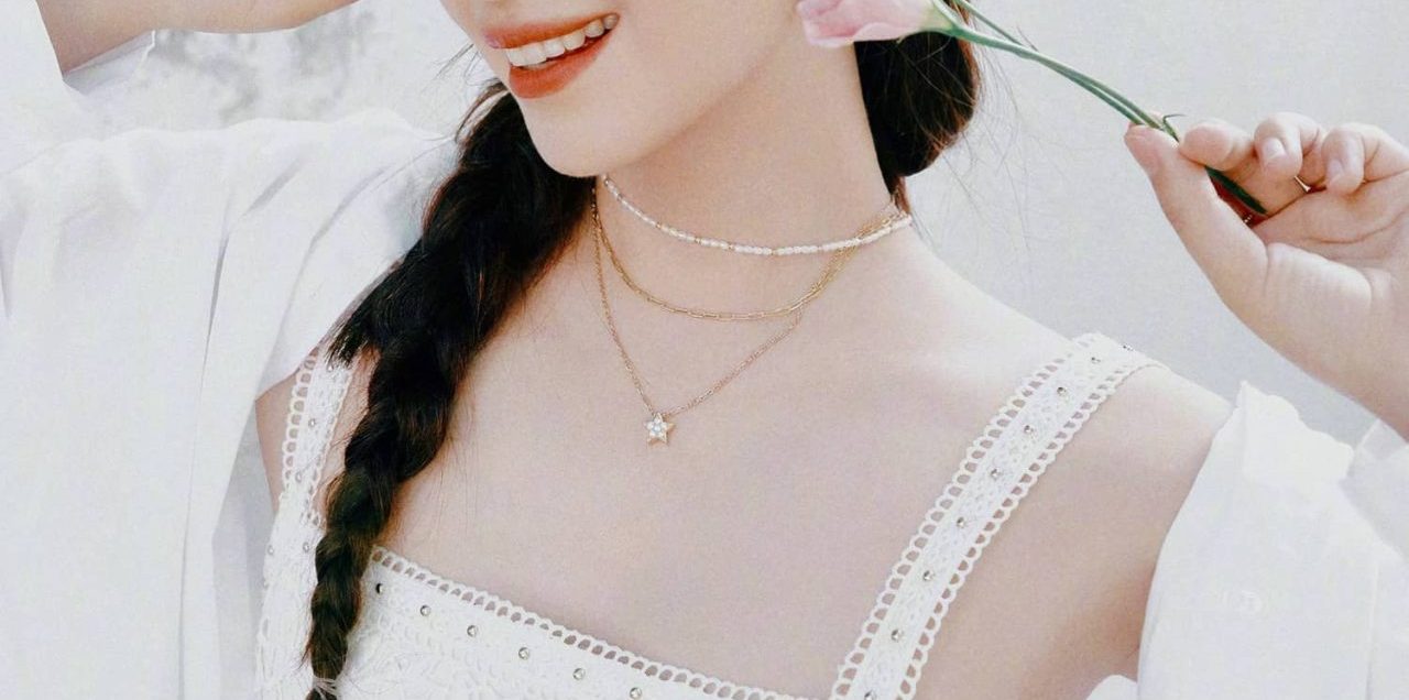 阚清子，白衣花仙子
