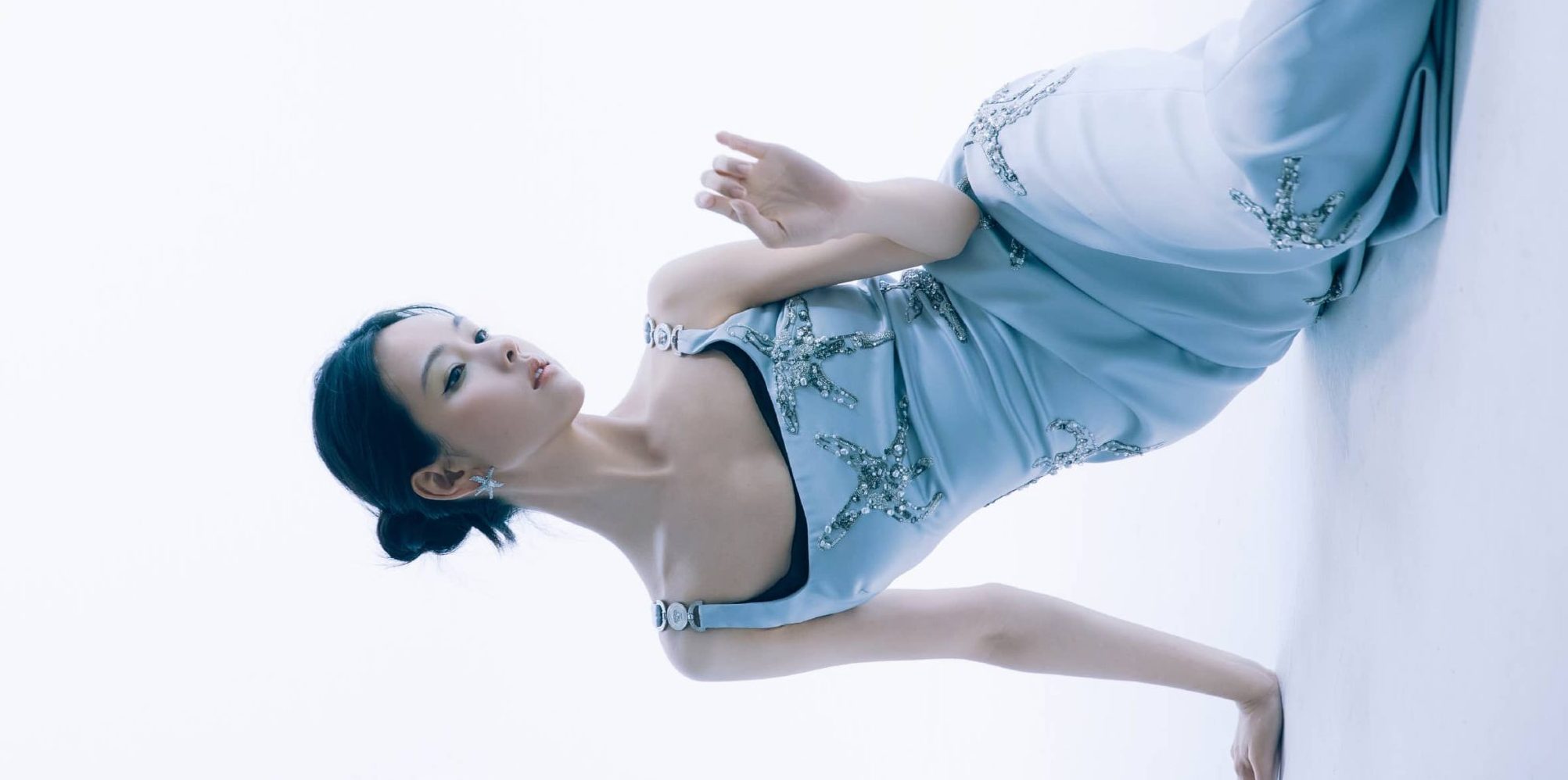 陈都灵月啼暇，青绿柔纱朦胧唯美