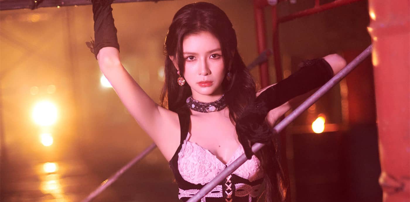 蔡卓宜，酷美有型