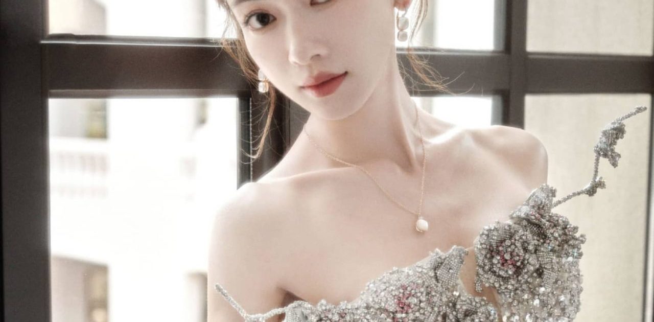 吴谨言，悠然气息