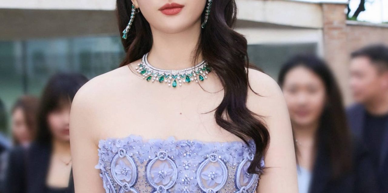 刘亦菲，紫色的玫瑰