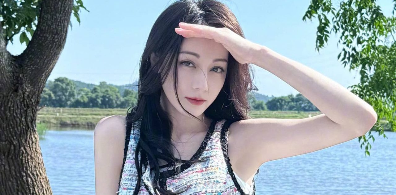 迪丽热巴夏日私服甜美上线
