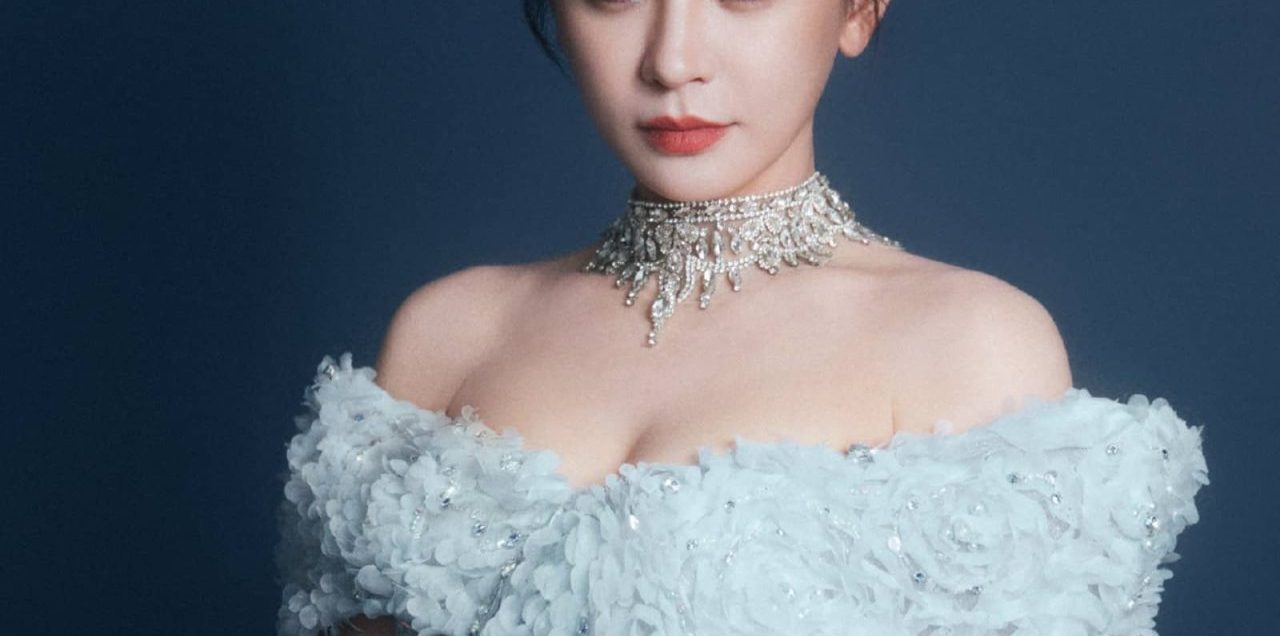 施诗写真壁纸，诠释经典浪漫