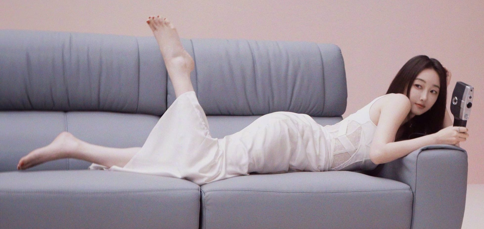 蒋梦婕，暖色穿搭，柔美氛围