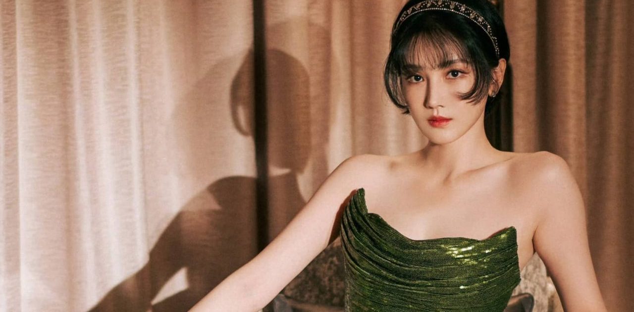 陈小纭壁纸精选：绿衣精灵落跑公主