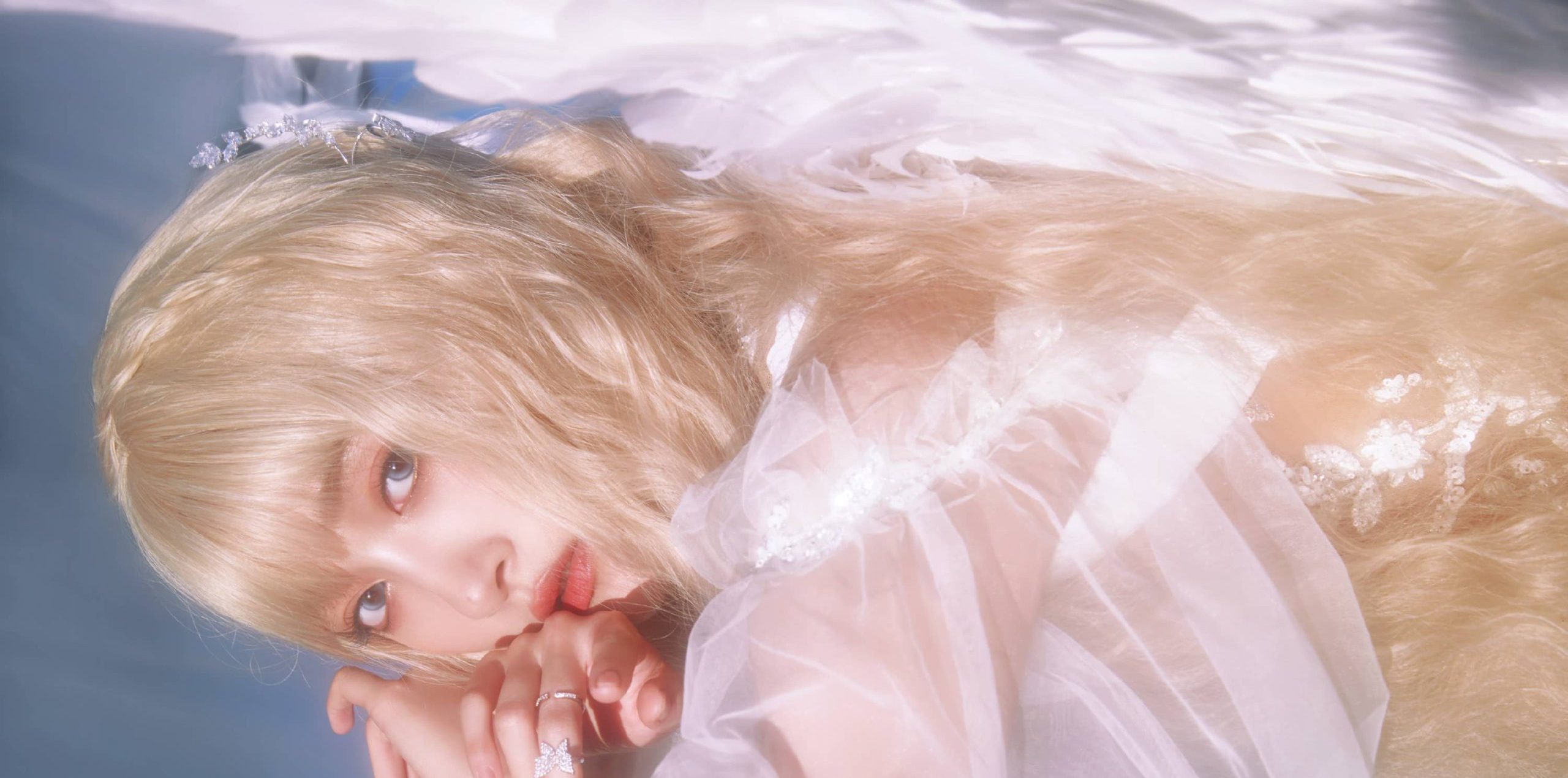 关晓彤姐姐的天使大片，雪白唯美