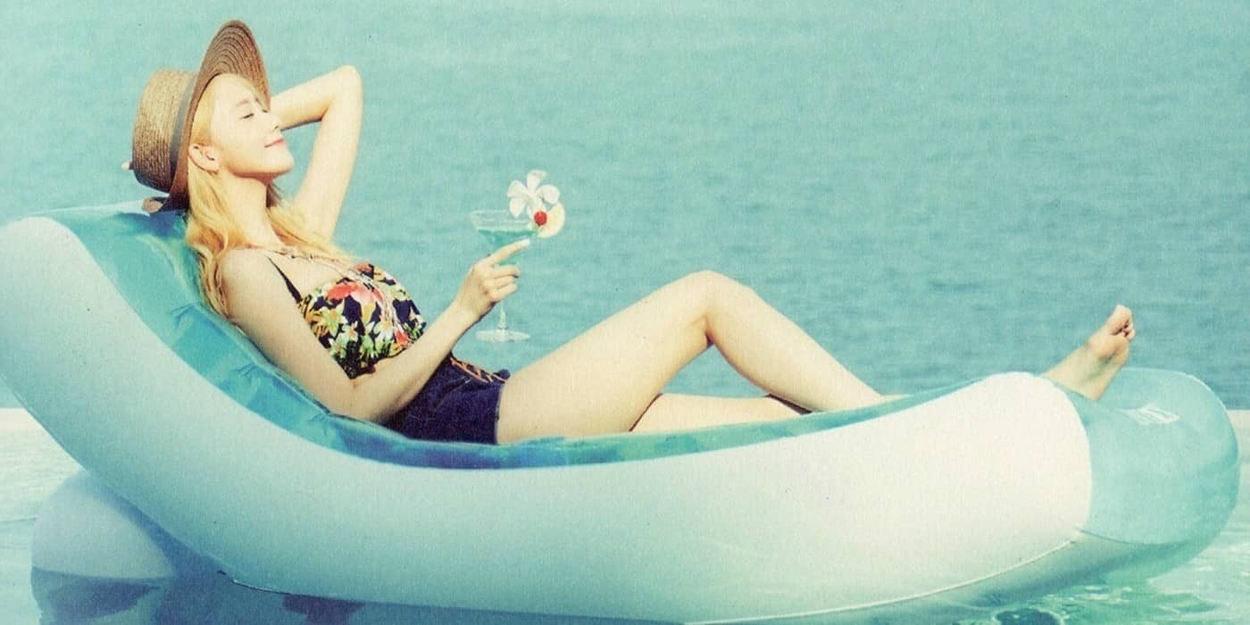 林允儿，光脚丫浪漫欧尼