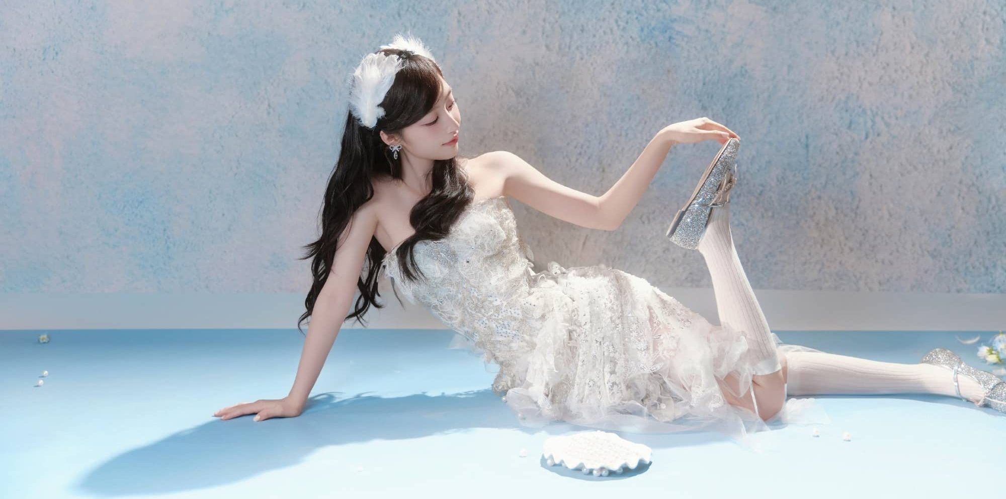 邓恩熙更新，好看的丝袜穿搭