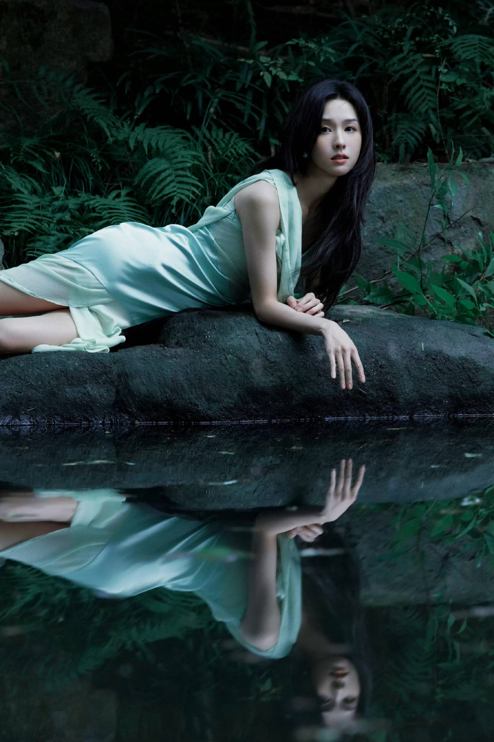 陈都灵 造型图8