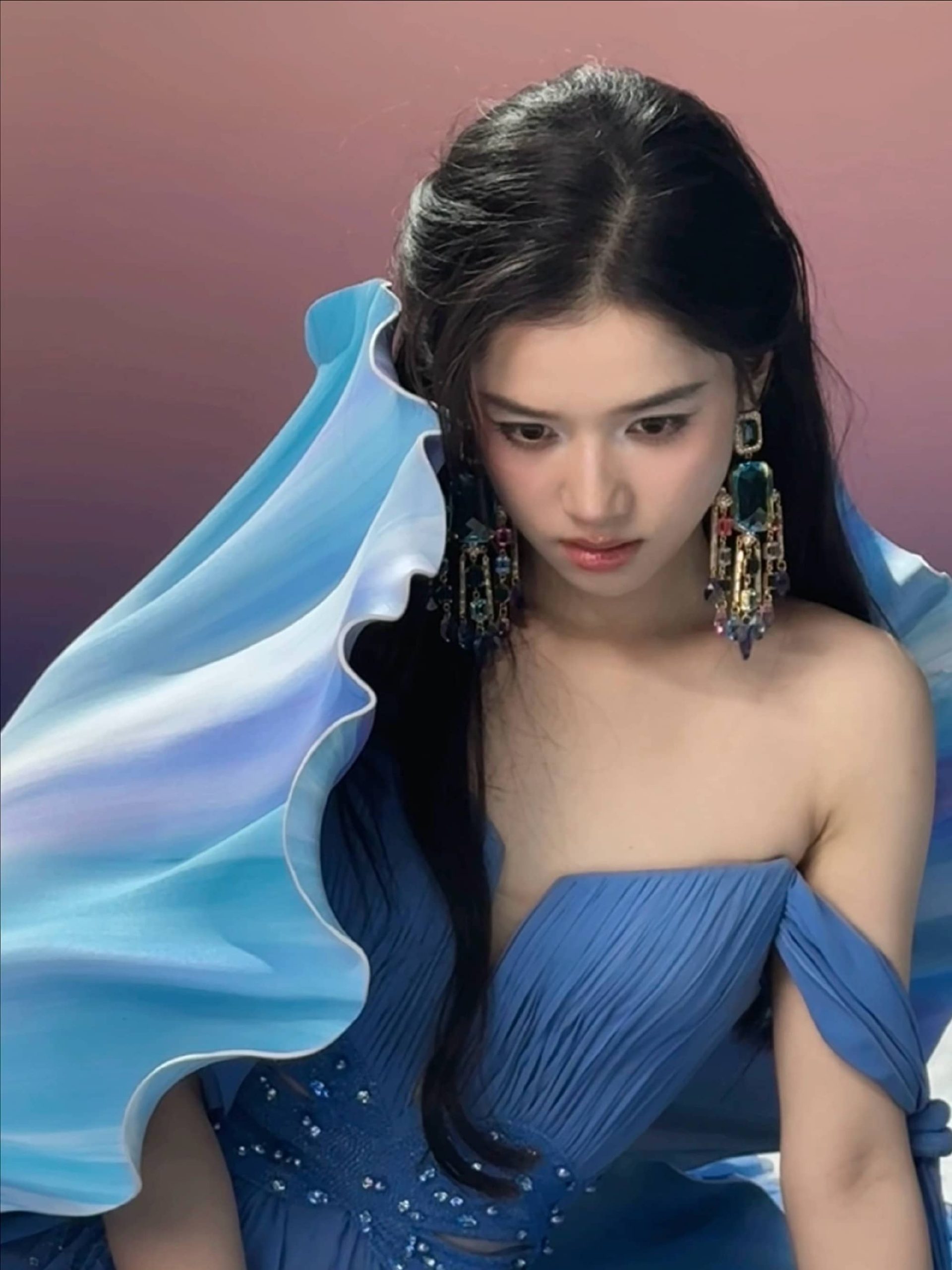 张婧仪 造型图9