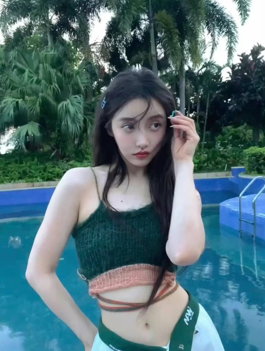 姜贞羽 造型图2