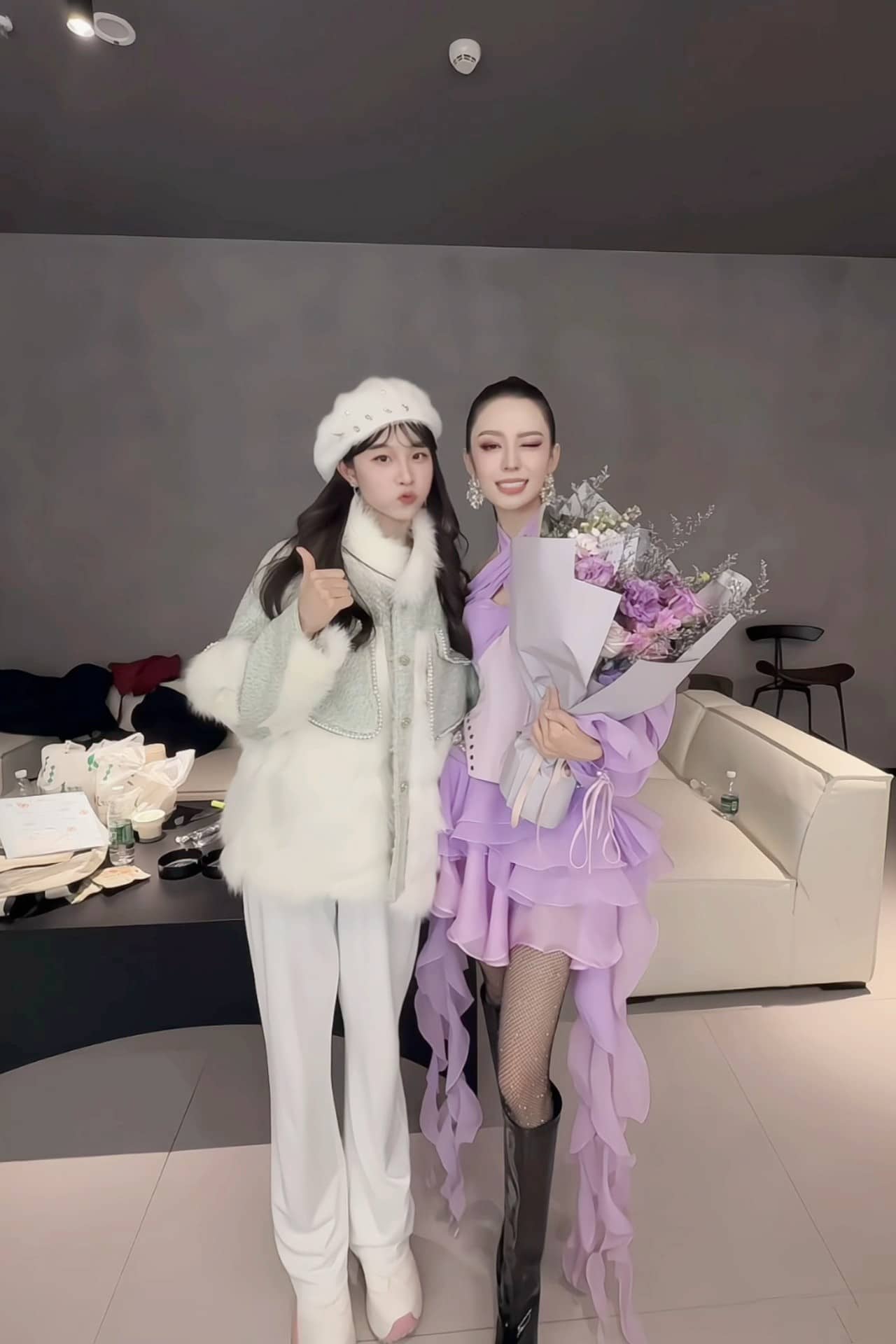 吉娜爱丽丝 造型图17