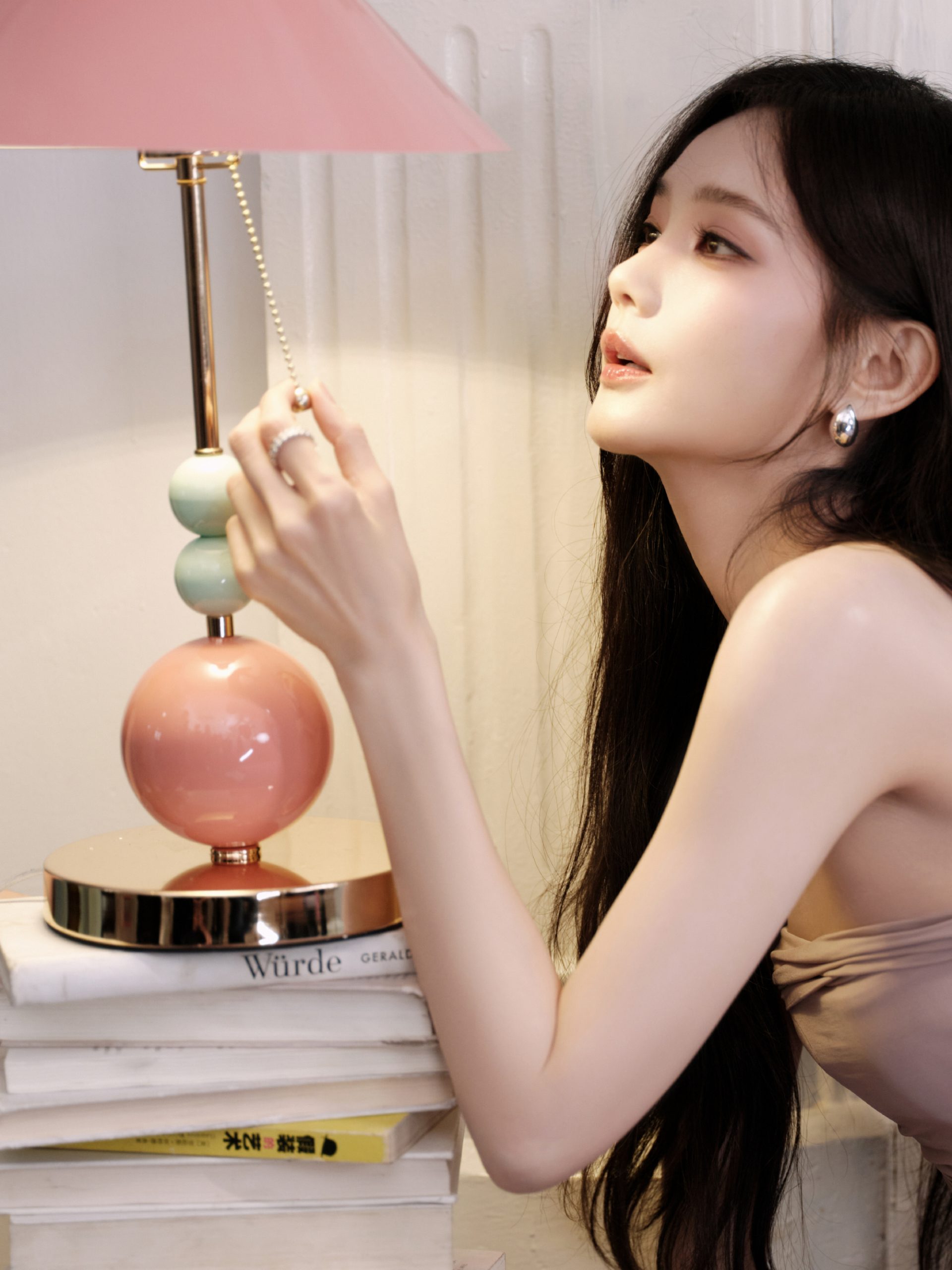李一桐 造型图1