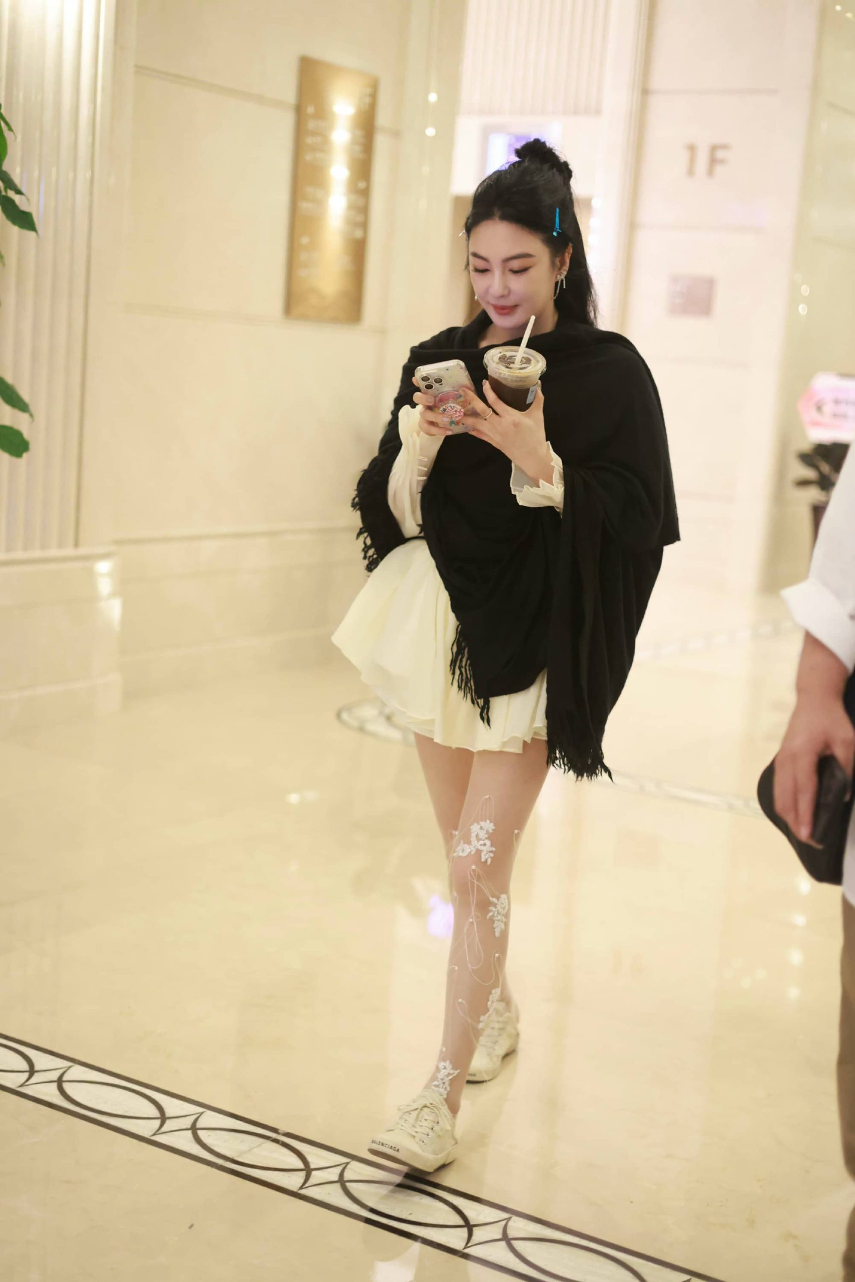 张雨绮 造型图5