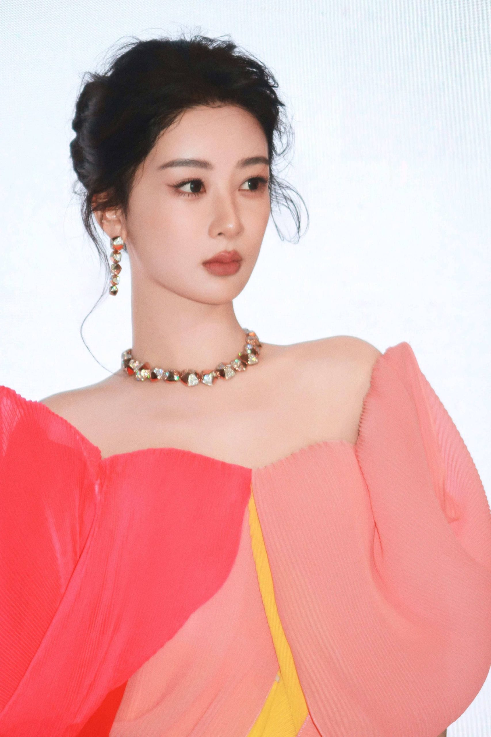 杨紫 造型图1