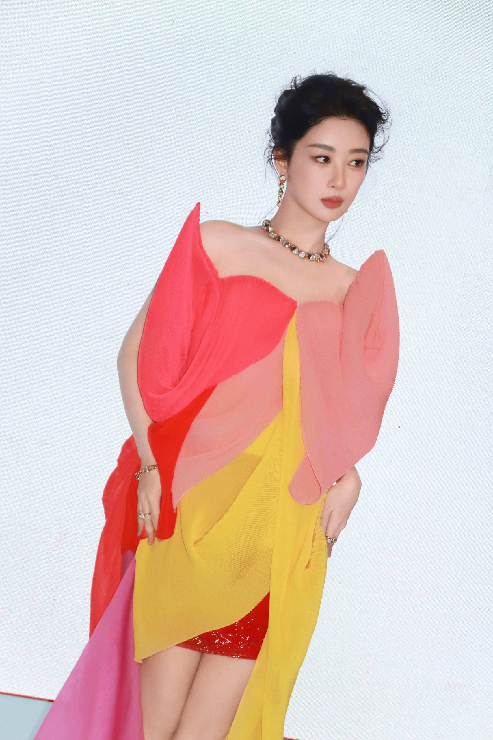 杨紫 造型图3